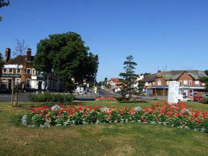 Warwick Road Island.