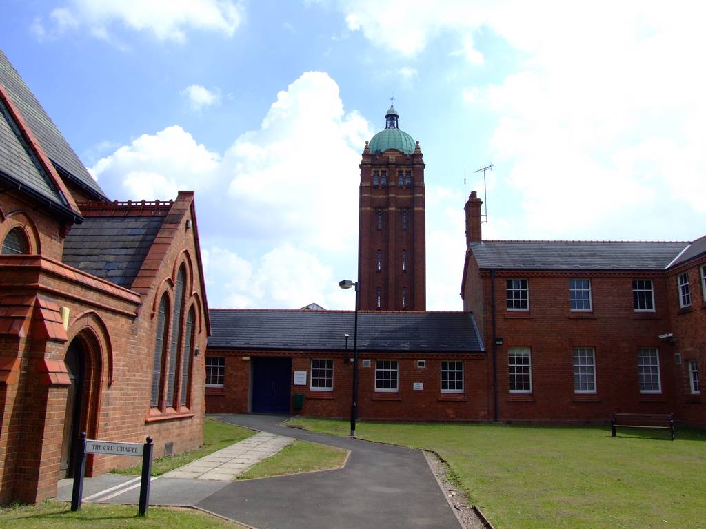 Hollymoor Centre